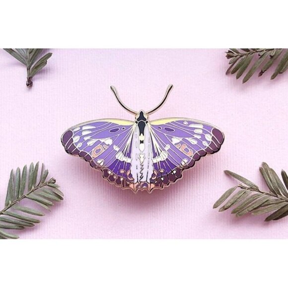 Lesser Purple Emperor Butterfly Enamel Pin - Gold Plated Jewelry & Brooch - Picture 9 of 9